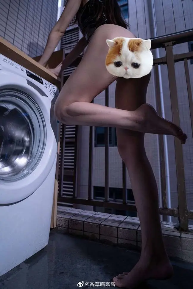 香草喵露露胶衣写真 | Page 2
