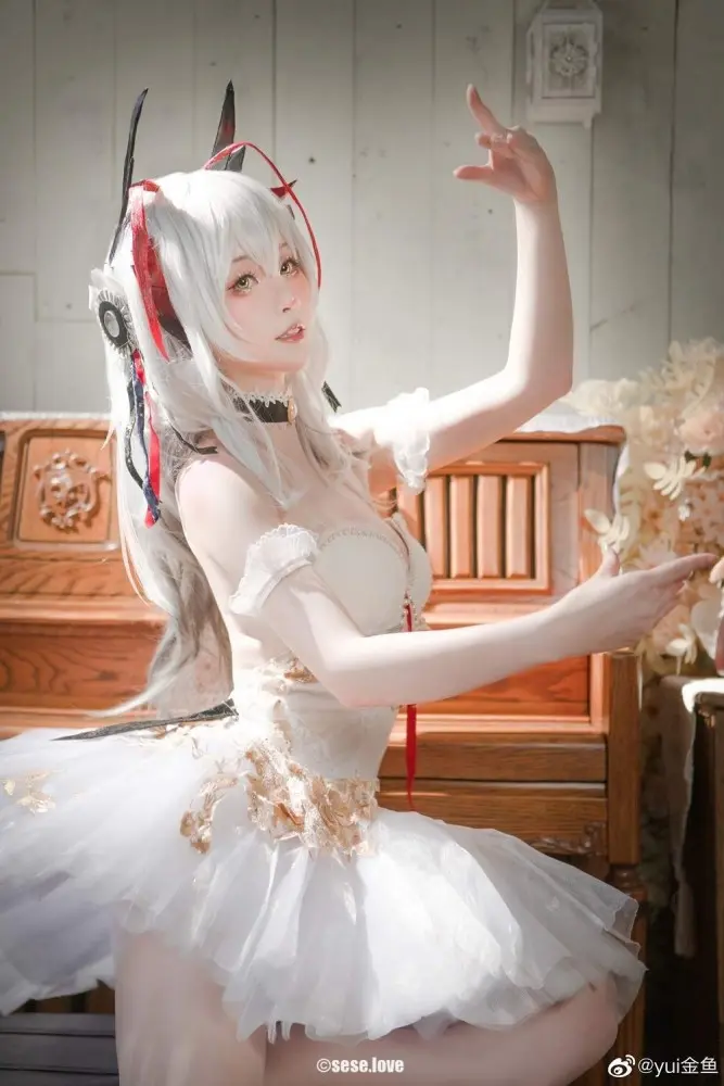 yui金鱼W 芭蕾cos