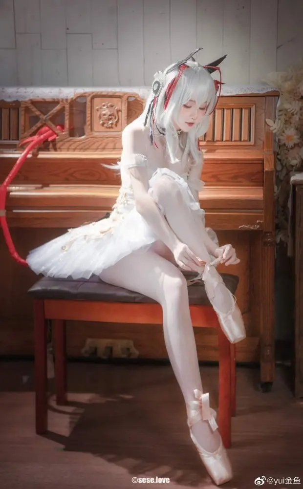 yui金鱼W 芭蕾cos | Page 2