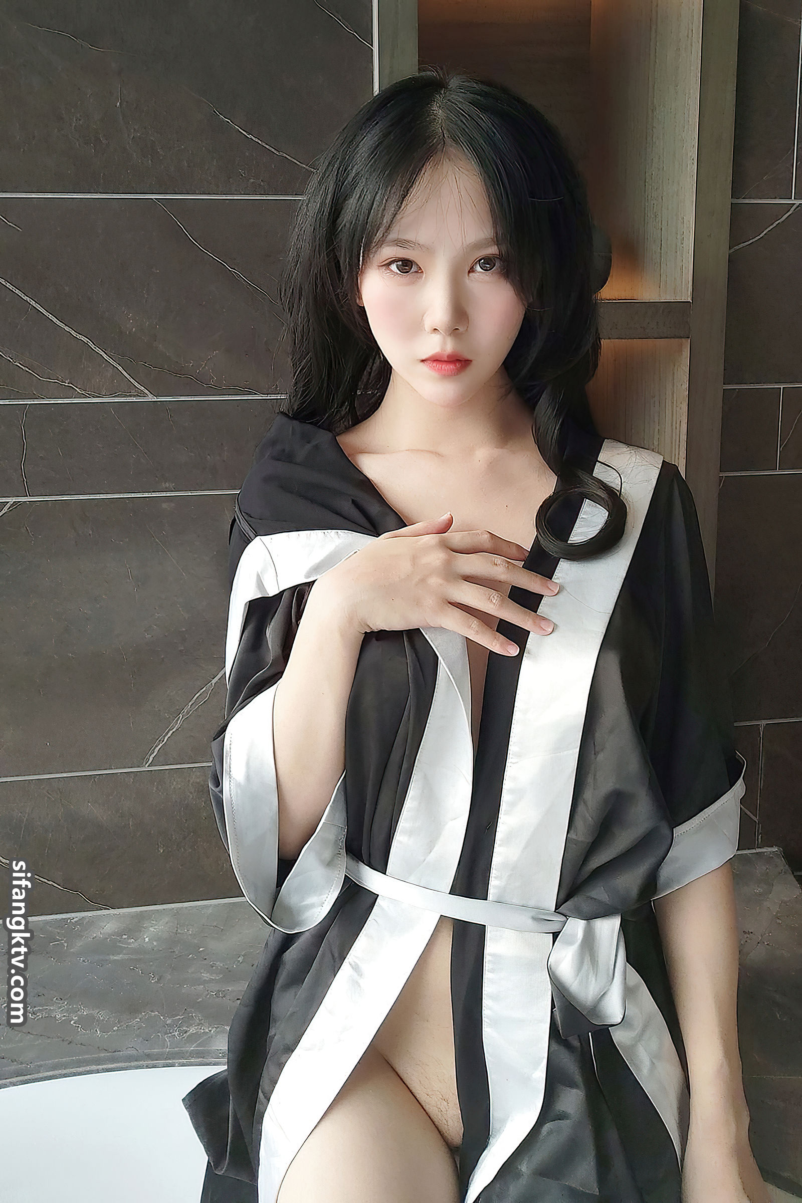 抖娘·利世《今夜不归》