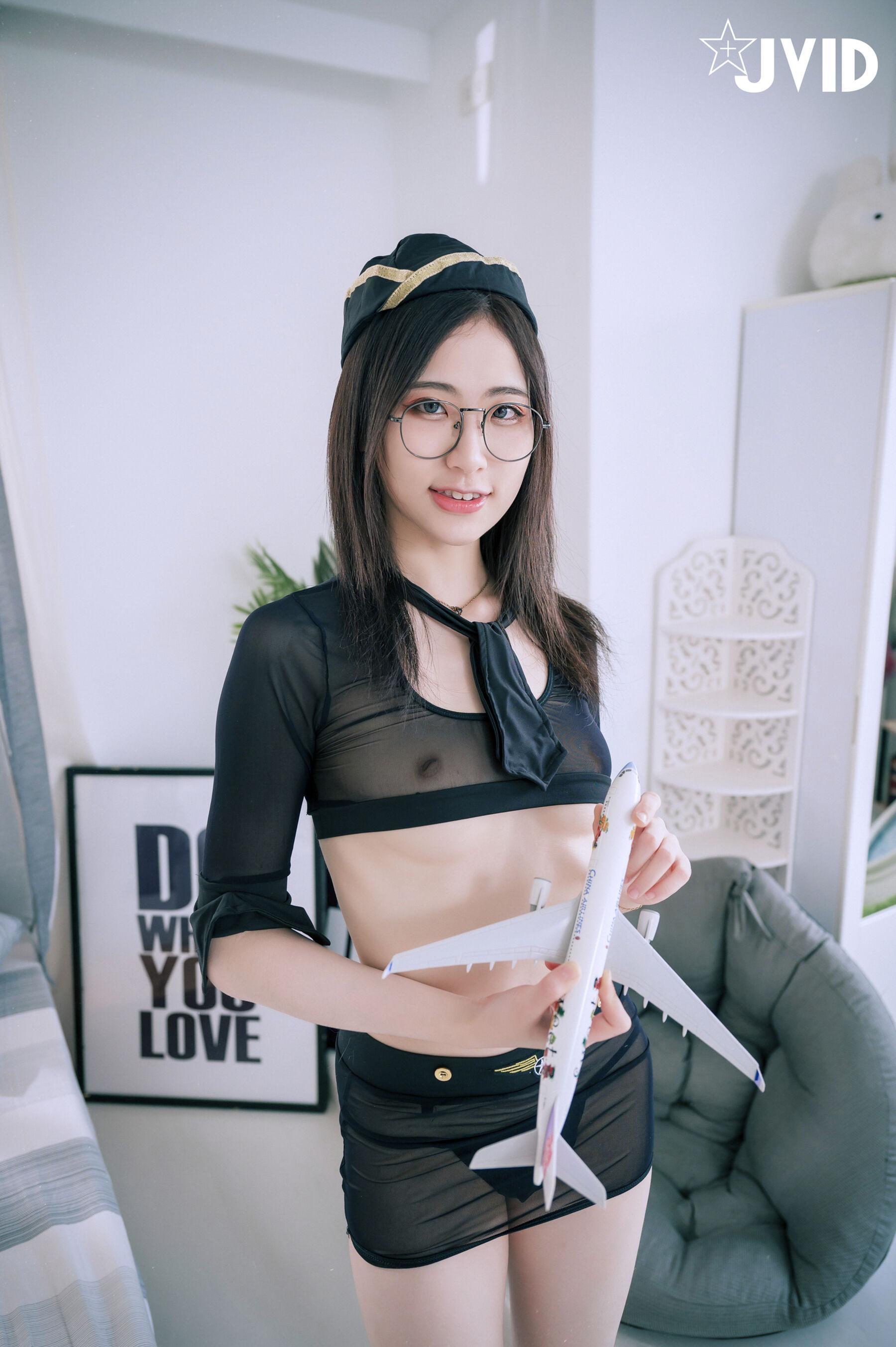 JVID 阿黎《性感暗黑空姐》 | Page 5