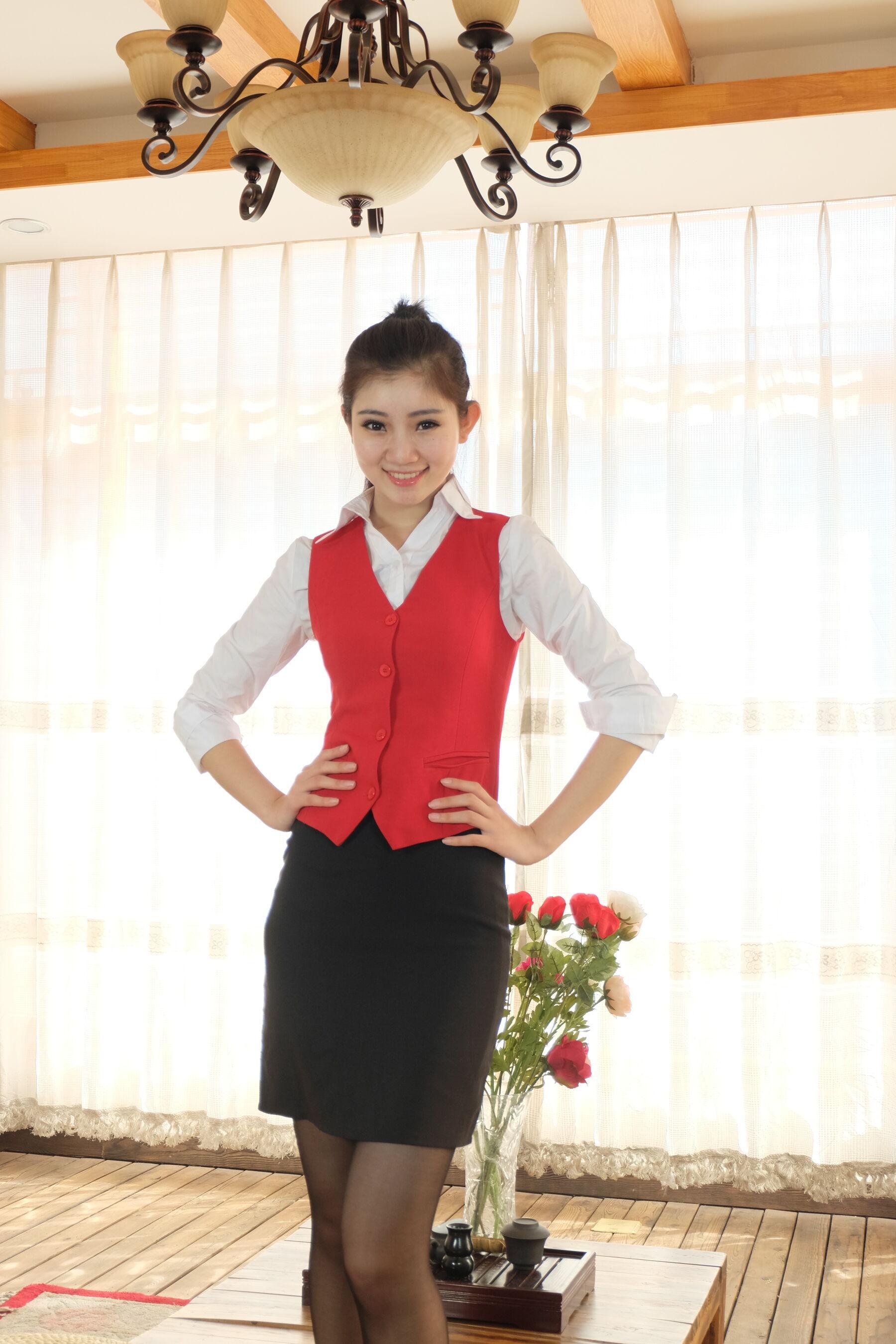 国模套图 国模馨悦人体私拍套图 | Page 3