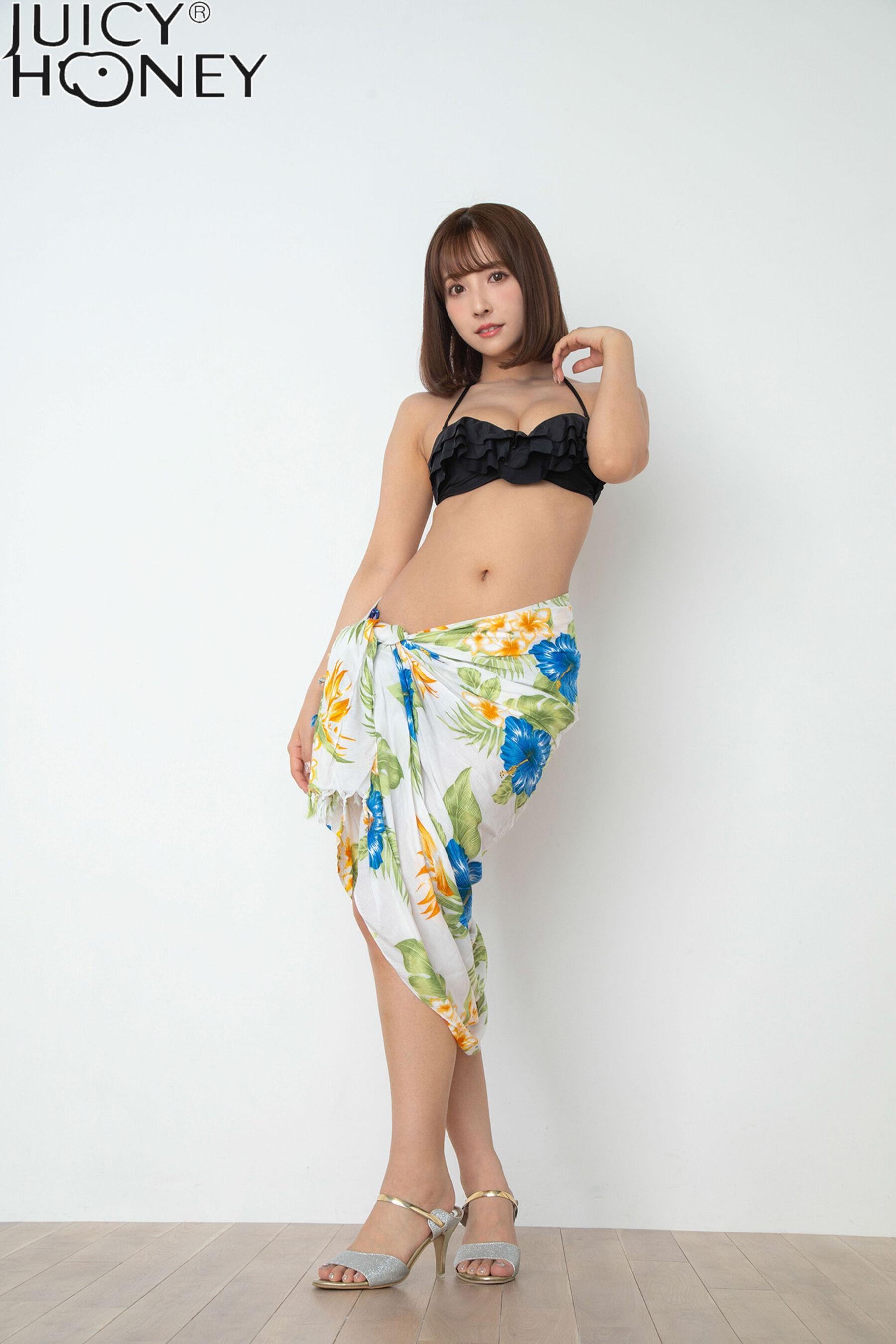 X-City 三上悠亚&户田真琴 | Page 3