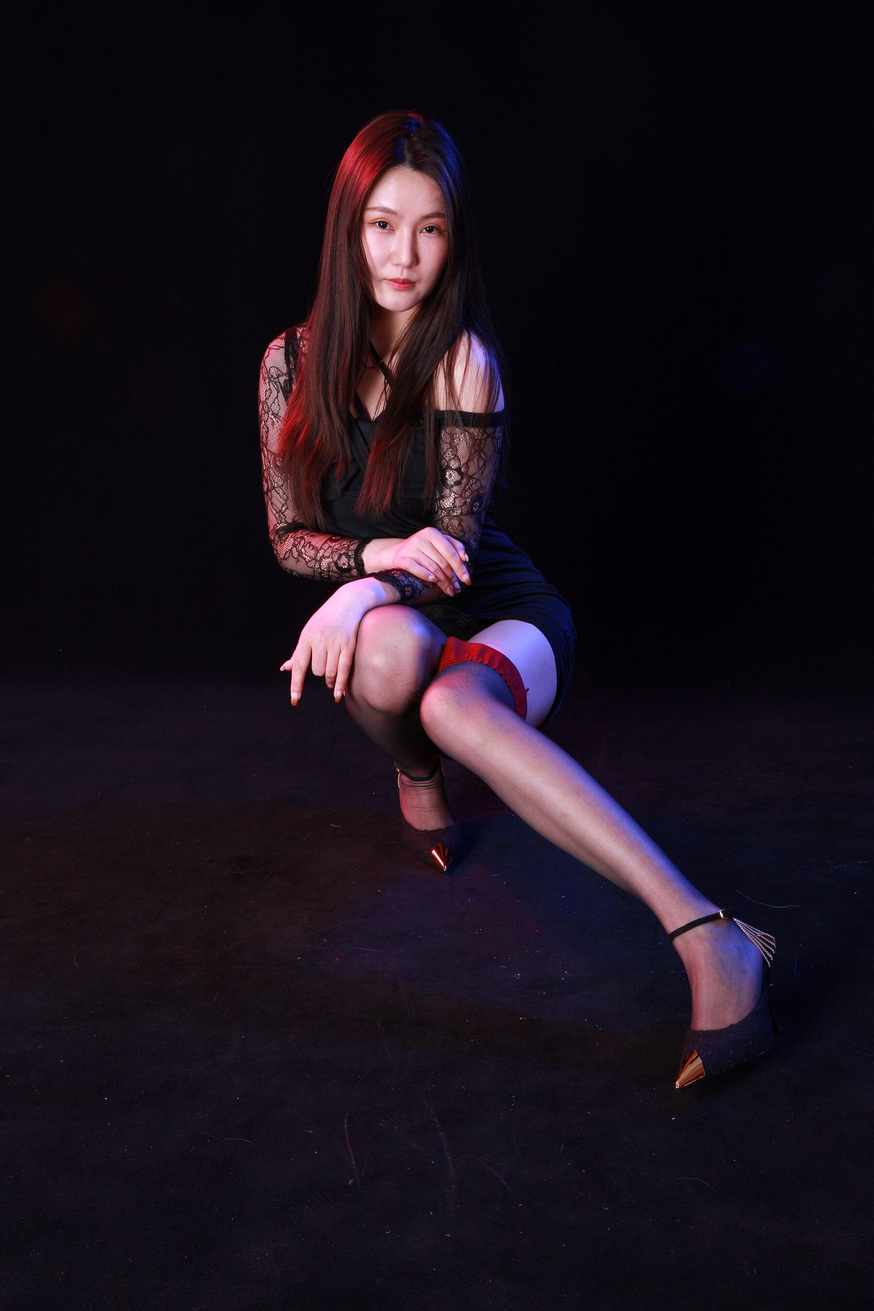 国模套图 国模小慕人体私拍套图 | Page 2