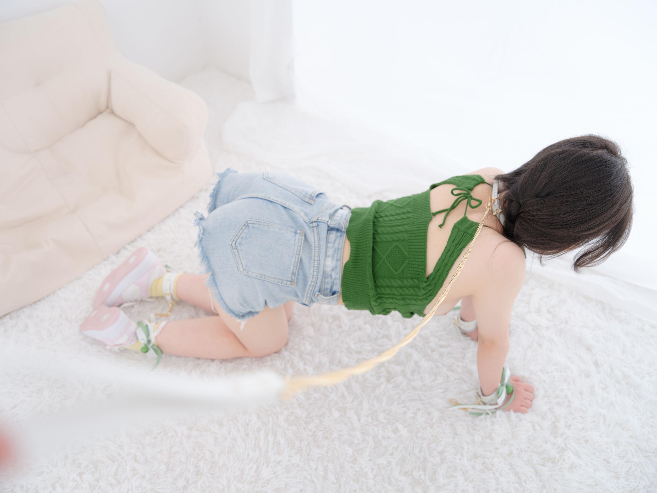 其他中国工作室 奶昔《绿背心》