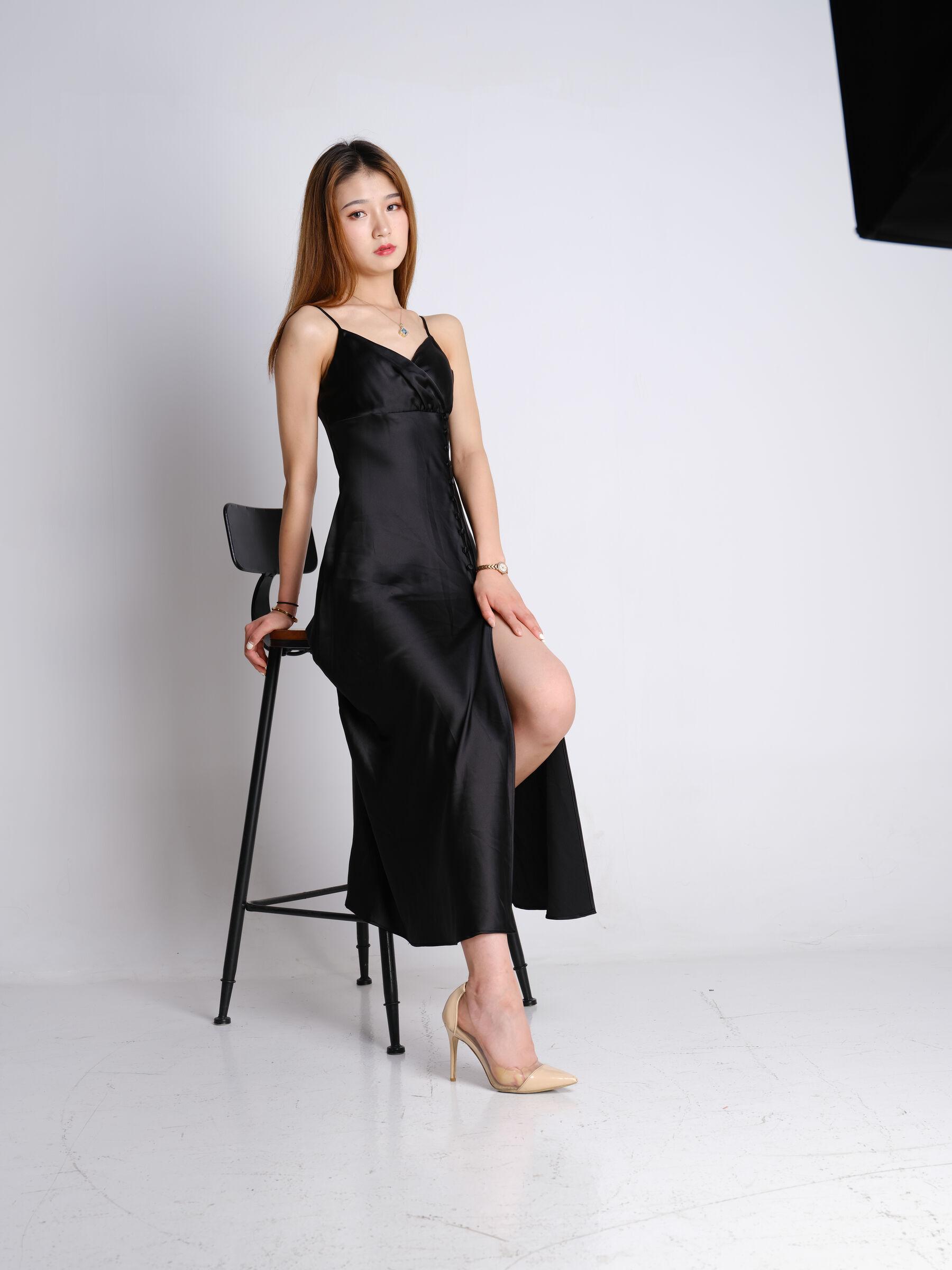 行色 国模心苒大尺度人体私拍套图 | Page 3