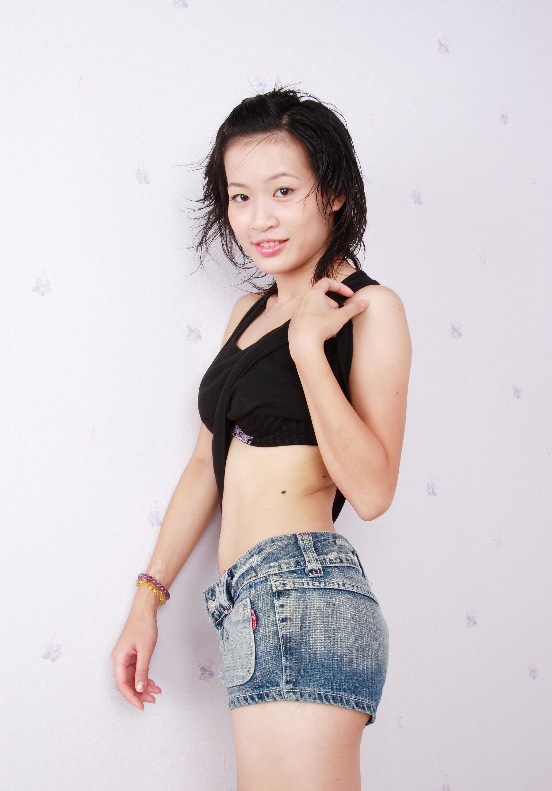 国模套图 国模妙儿大尺度人体私拍套图 | Page 2