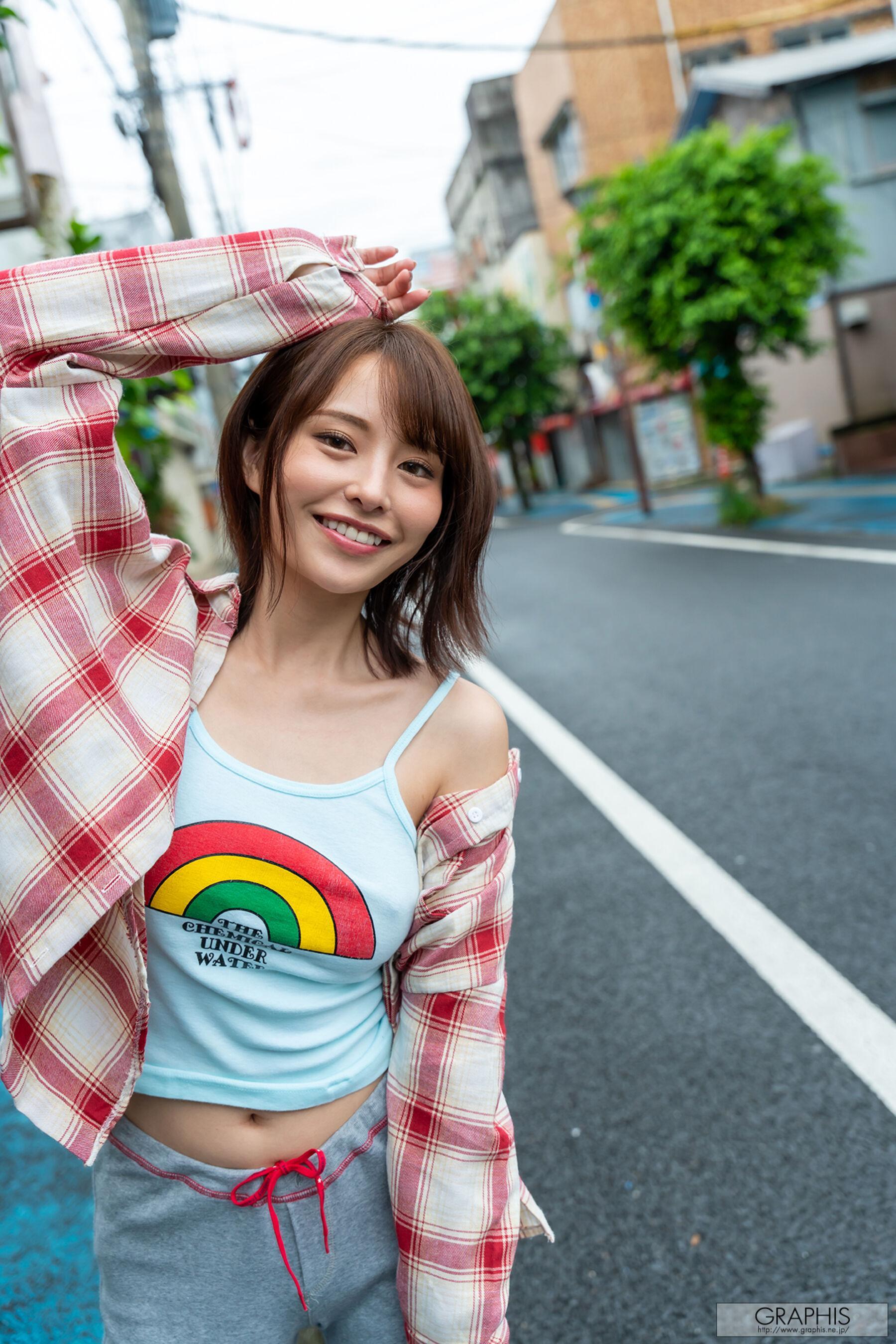 Graphis 伊藤舞雪《Premium Body》 | Page 2