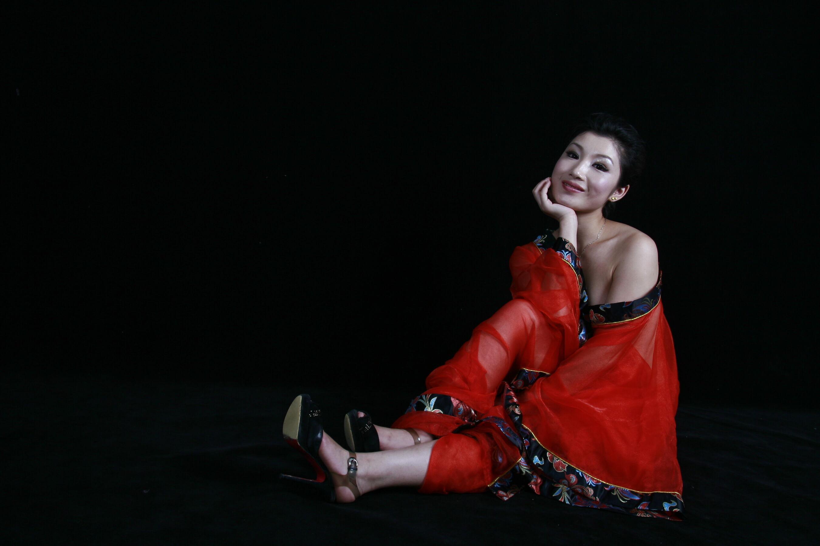 国模套图 国模春迟（磊磊）人体私拍套图