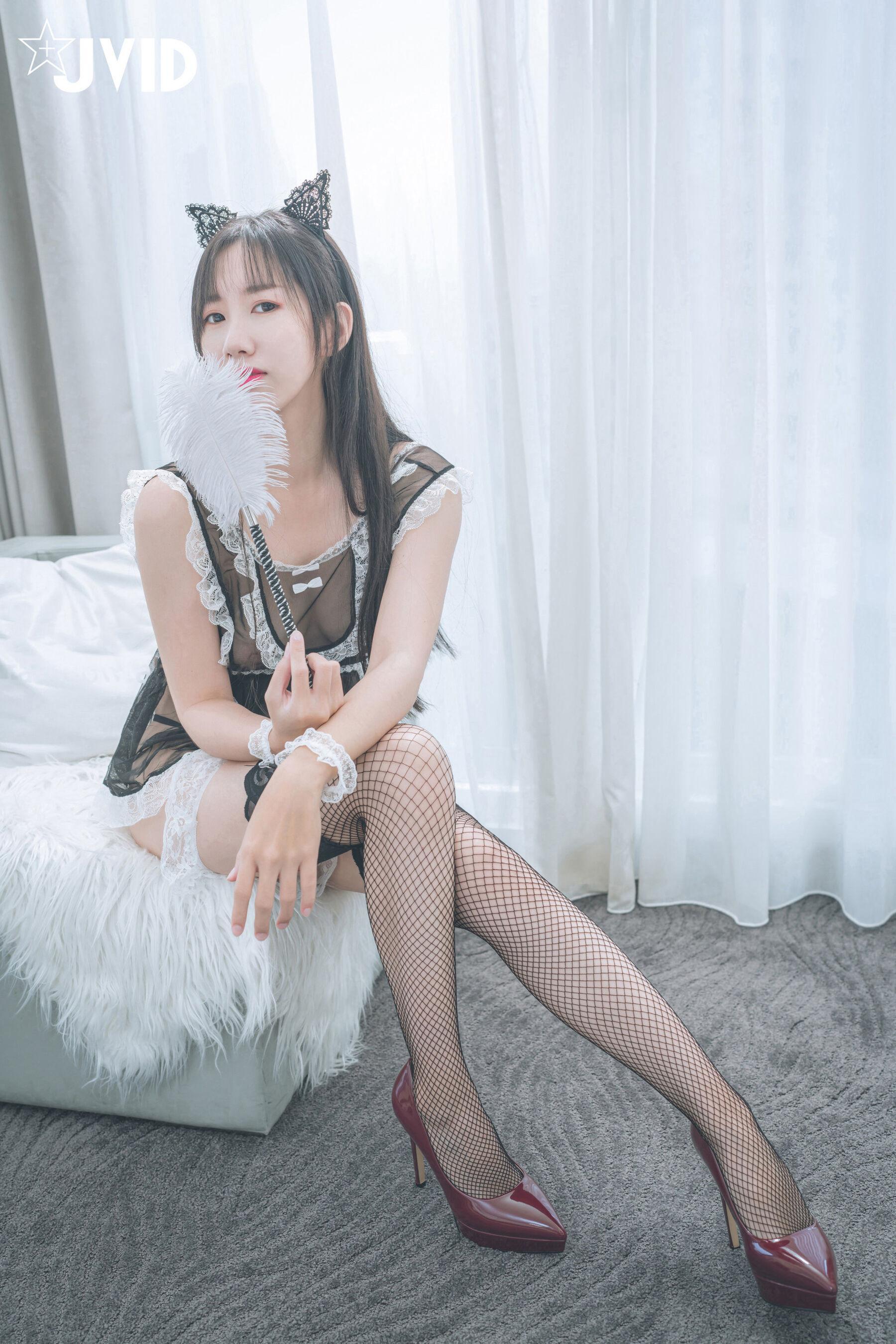 JVID 寂寞人妻の情欲幻想 | Page 5