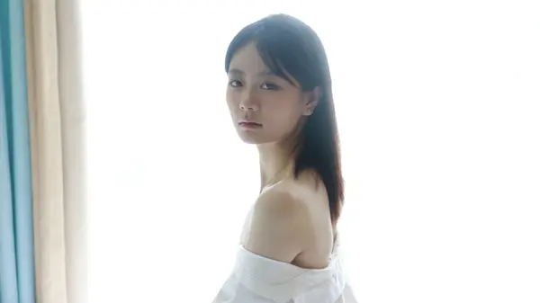 国模小容人体私拍套图 | Page 4