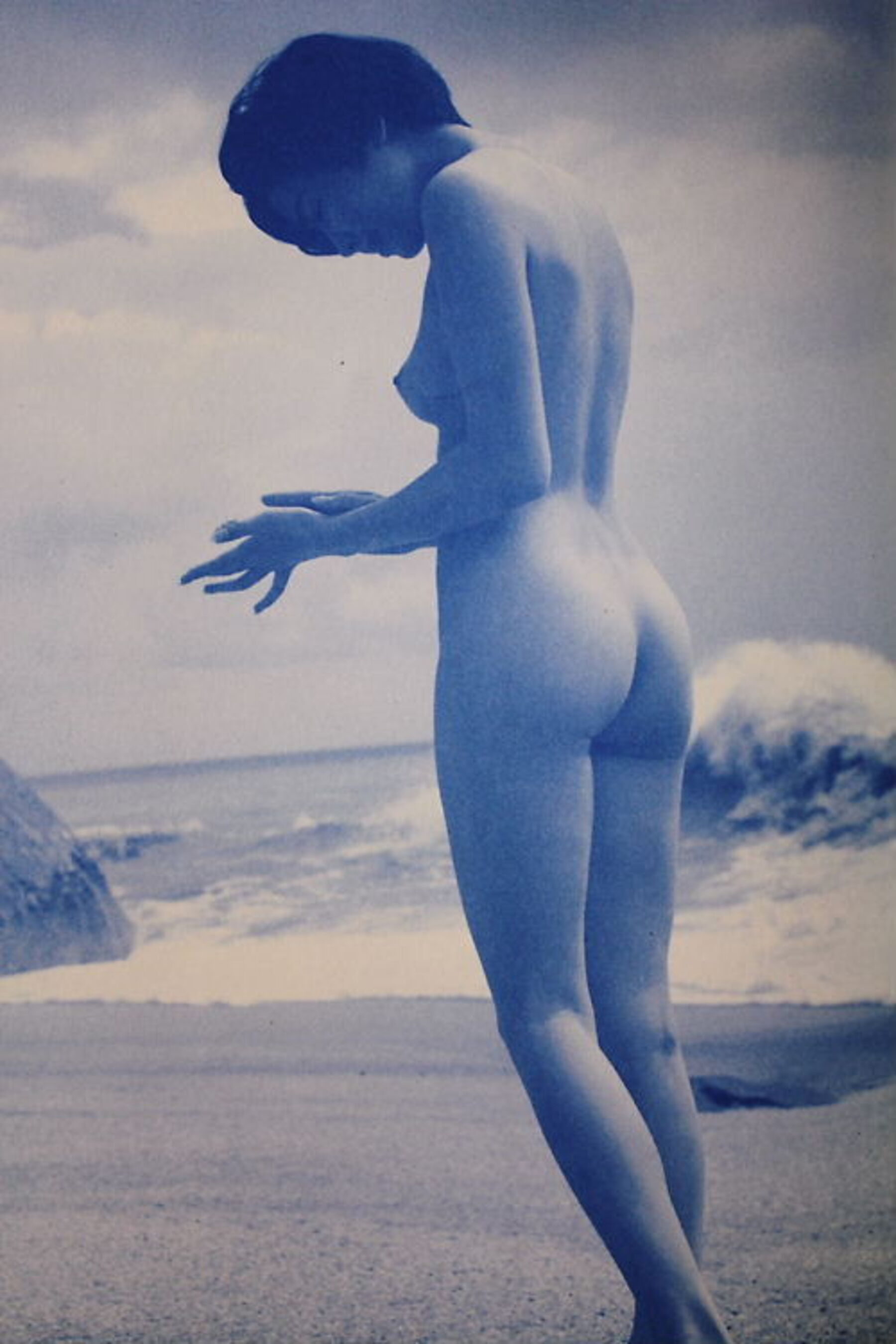 Vol. 1995.11 荻野目庆子《Breezy day》 | Page 4