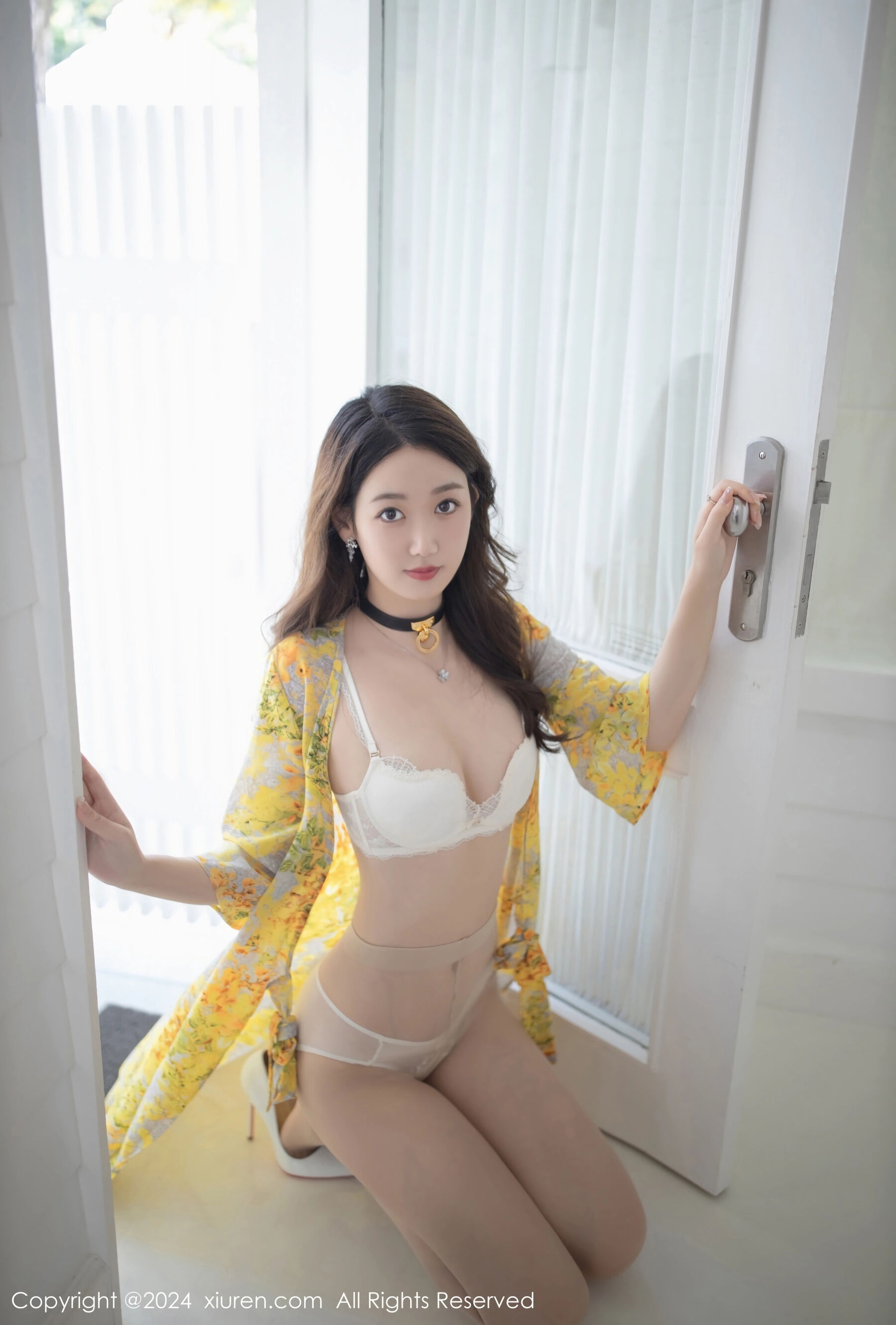 Vol. 8001 唐安琪 | Page 2