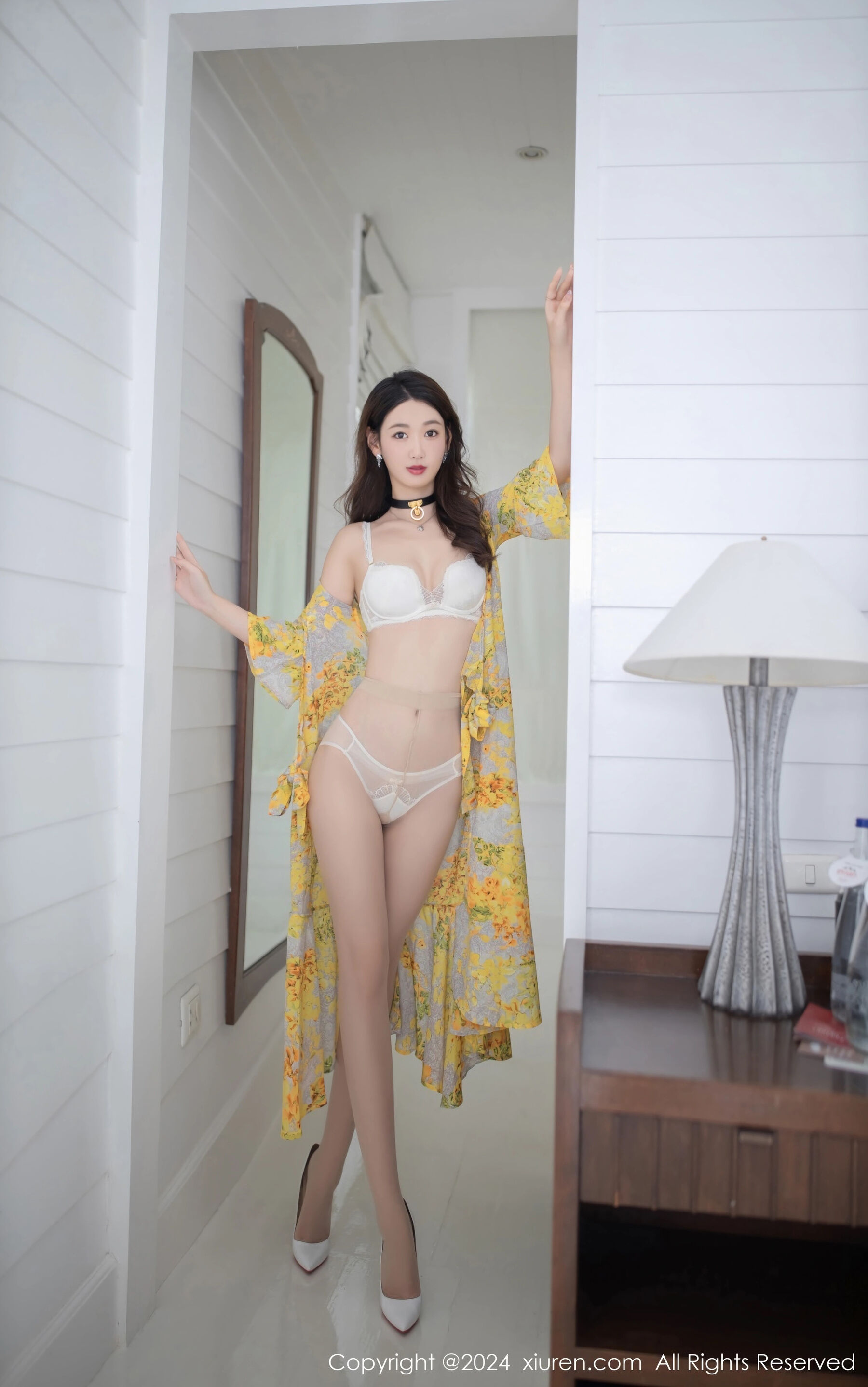 Vol. 8001 唐安琪 | Page 3