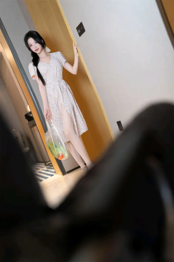 抖娘·利世《保姆与土豪瘫痪老头的不雅行为》 | Page 5