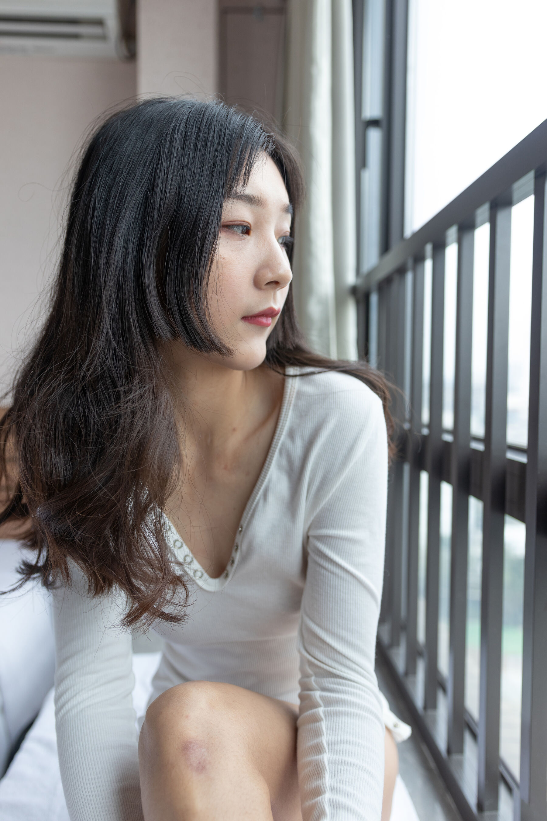 国模小何大尺度人体私拍套图 | Page 4