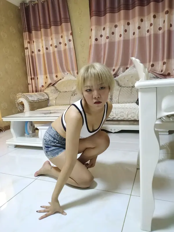 国模黄黄人体私拍套图 | Page 5