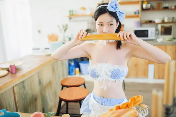 年年《厨娘》