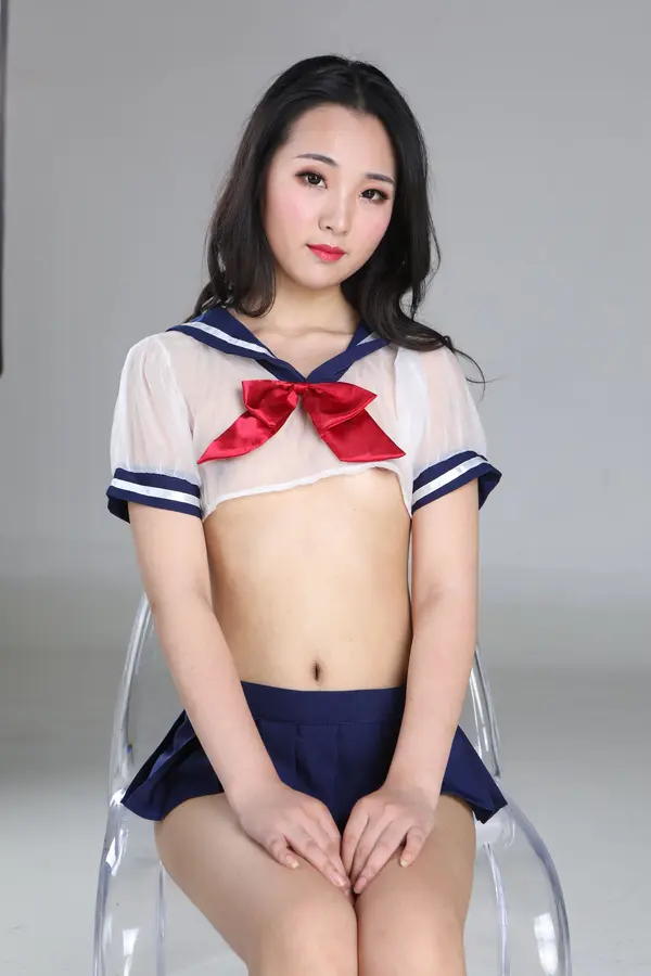 国模冉冉（周雪婷）大尺度人体私拍套图 | Page 4