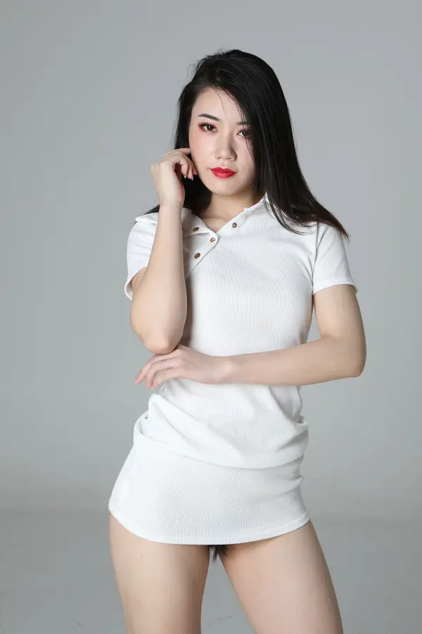 国模美娜大尺度人体私拍套图 | Page 5