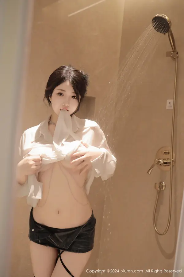 Vol. 8400 陈小花