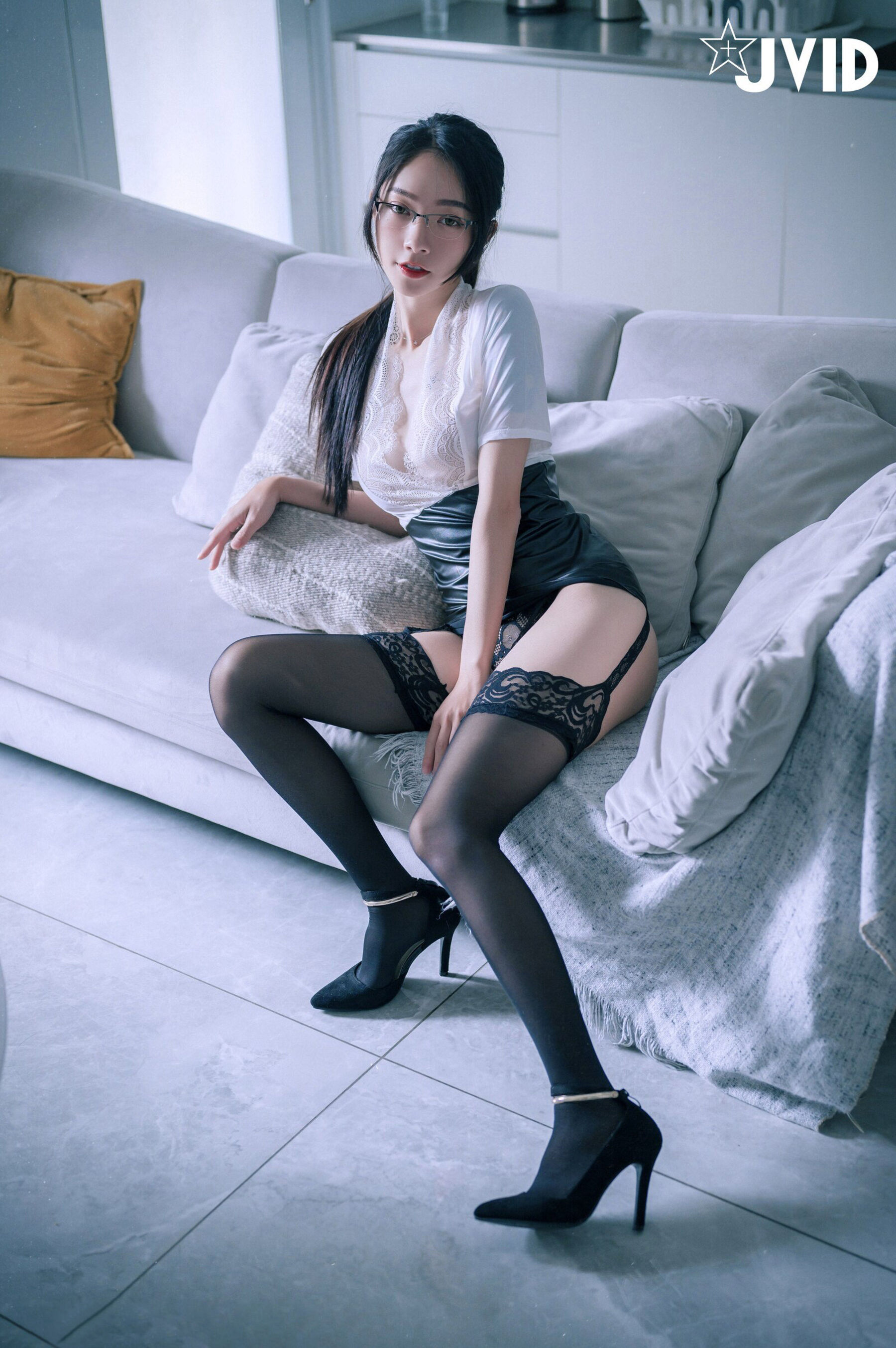 飘飘《保险业务员》