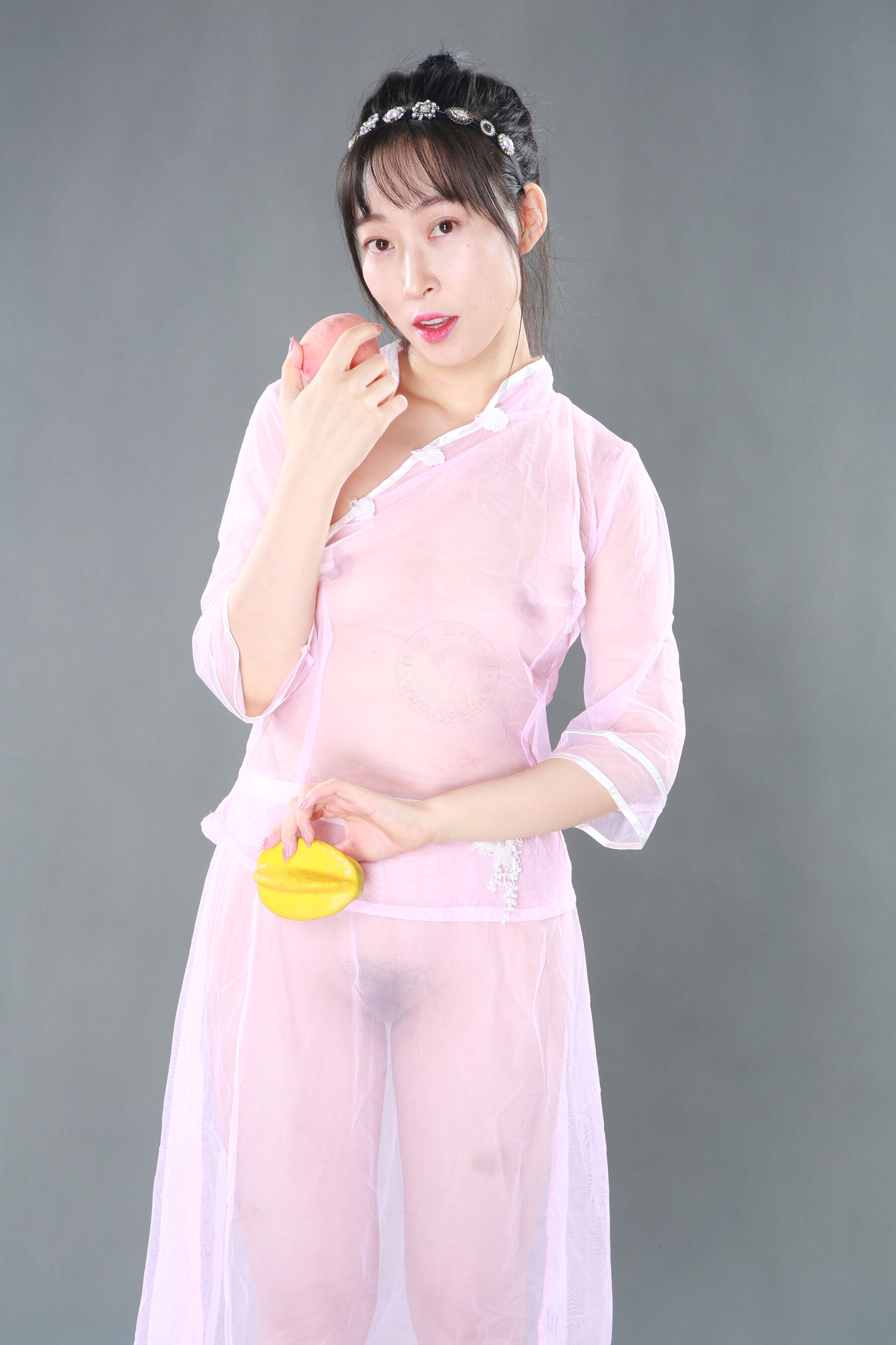 国模小星人体私拍套图 | Page 4