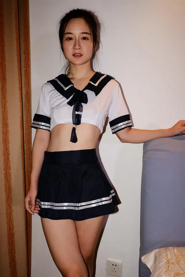 国模秀微大尺度人体私拍套图 | Page 5