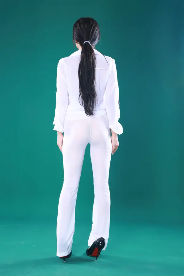 国模阿水大尺度人体私拍套图 | Page 3