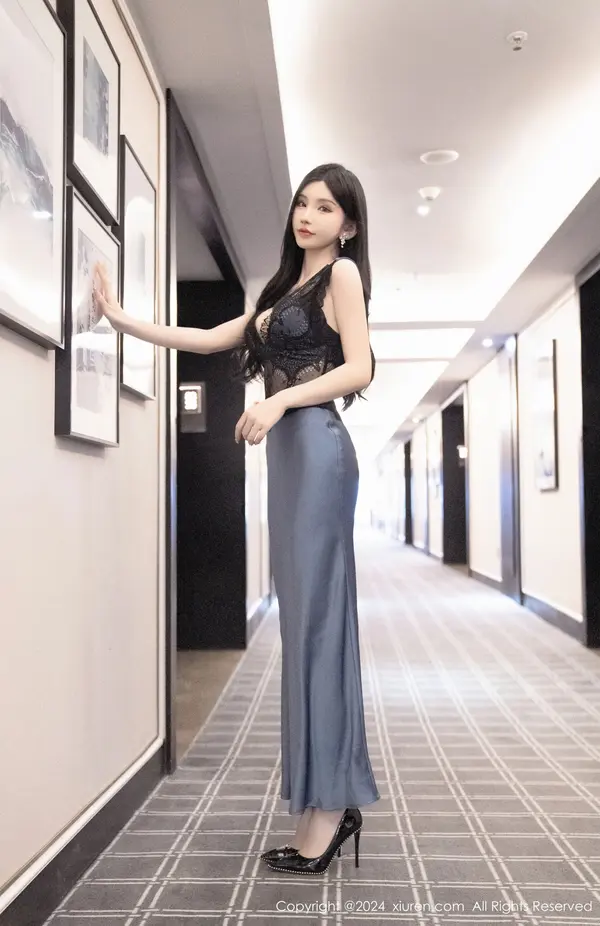 Vol. 8242 周於希Sally | Page 3