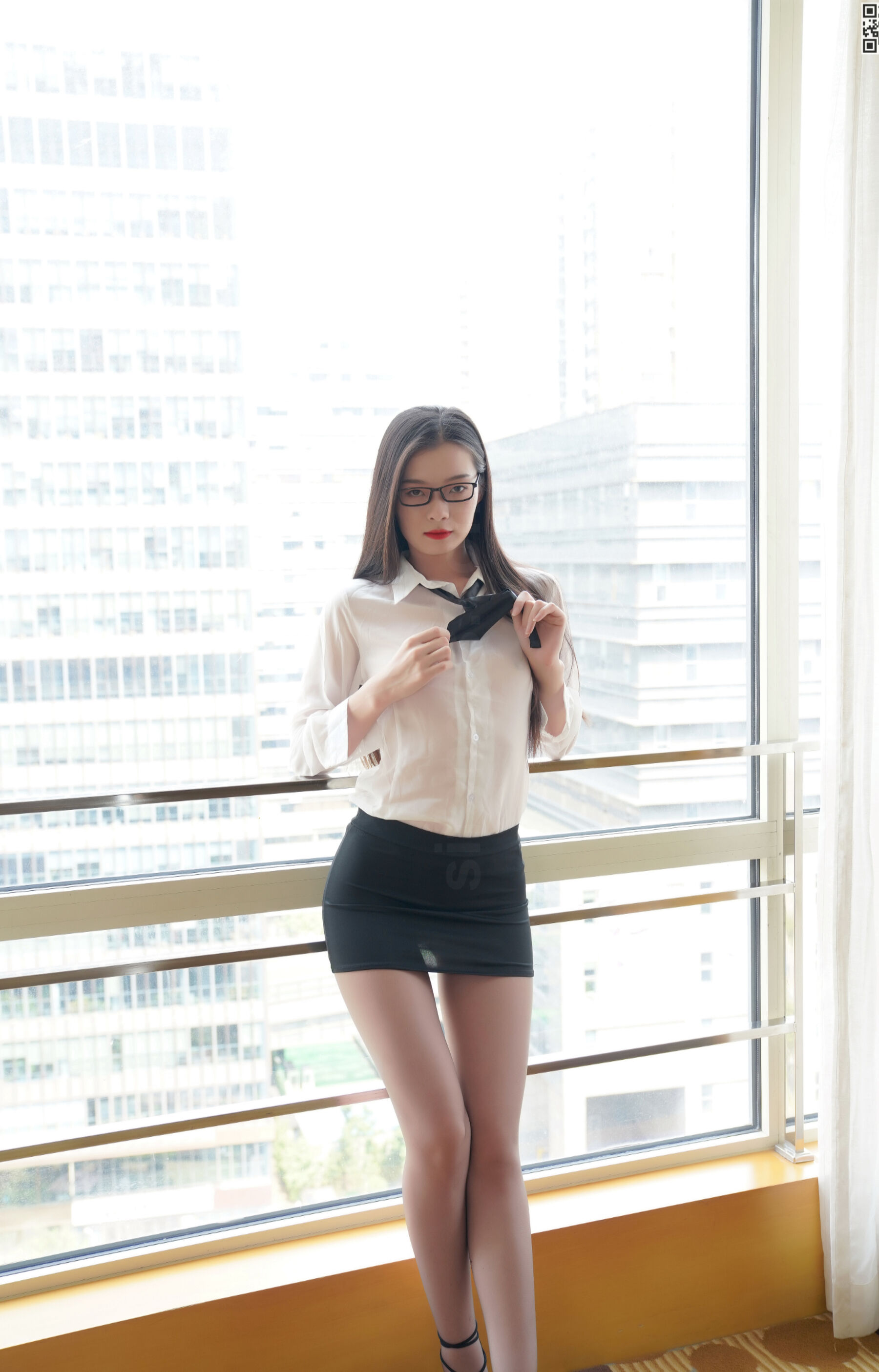 国模楚楚大尺度人体私拍套图 | Page 2