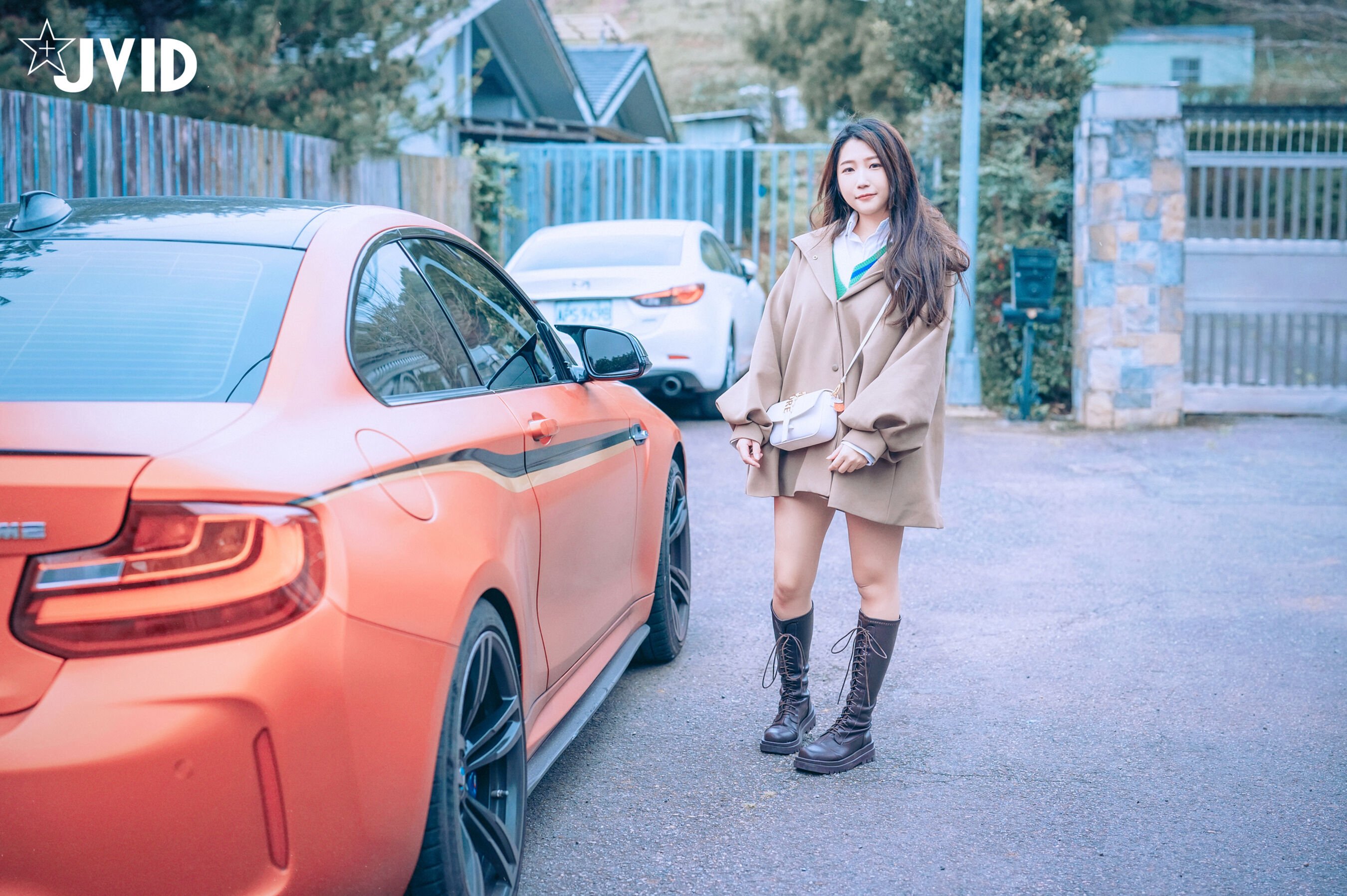 黎茉《与童颜巨乳直播主的温泉之旅》 | Page 2