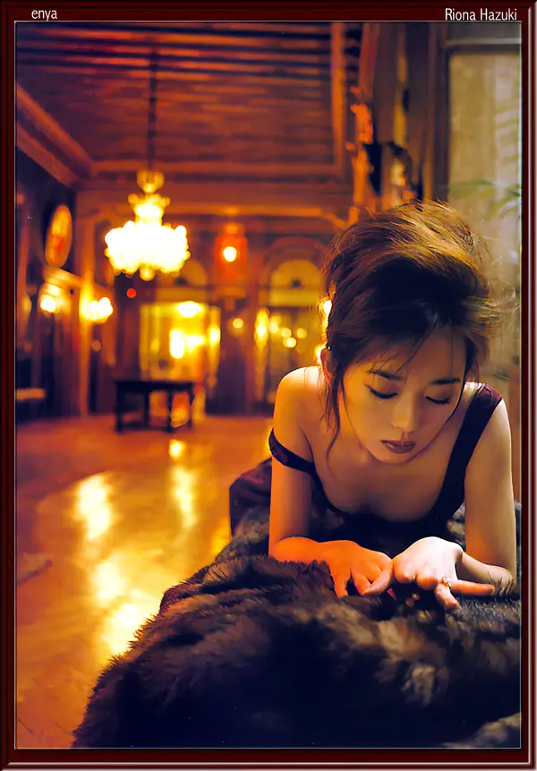 叶月里绪菜《RIONA》 | Page 5