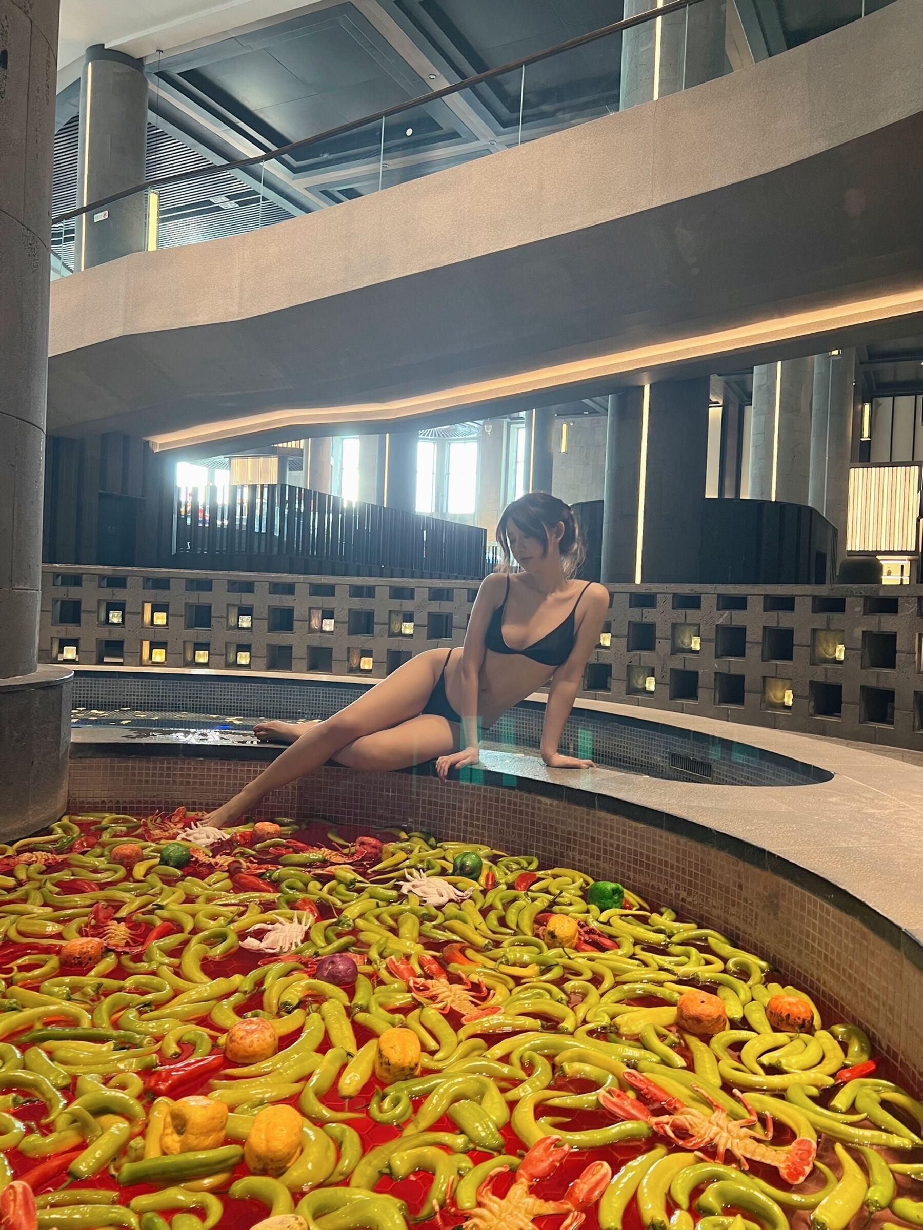 就是阿朱啊《火锅温泉》