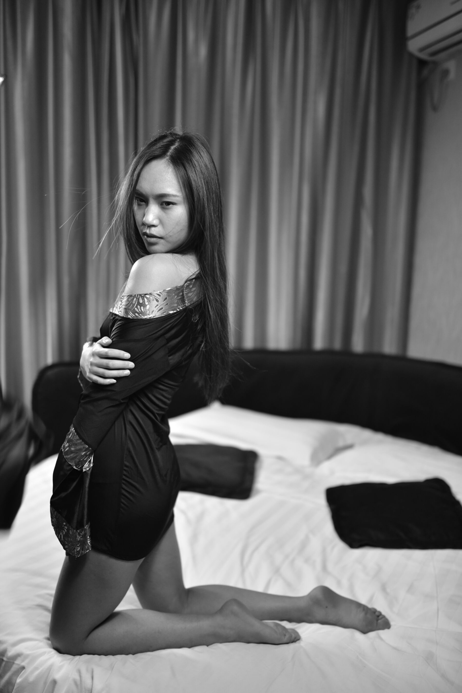 国模小姬人体私拍套图 | Page 4