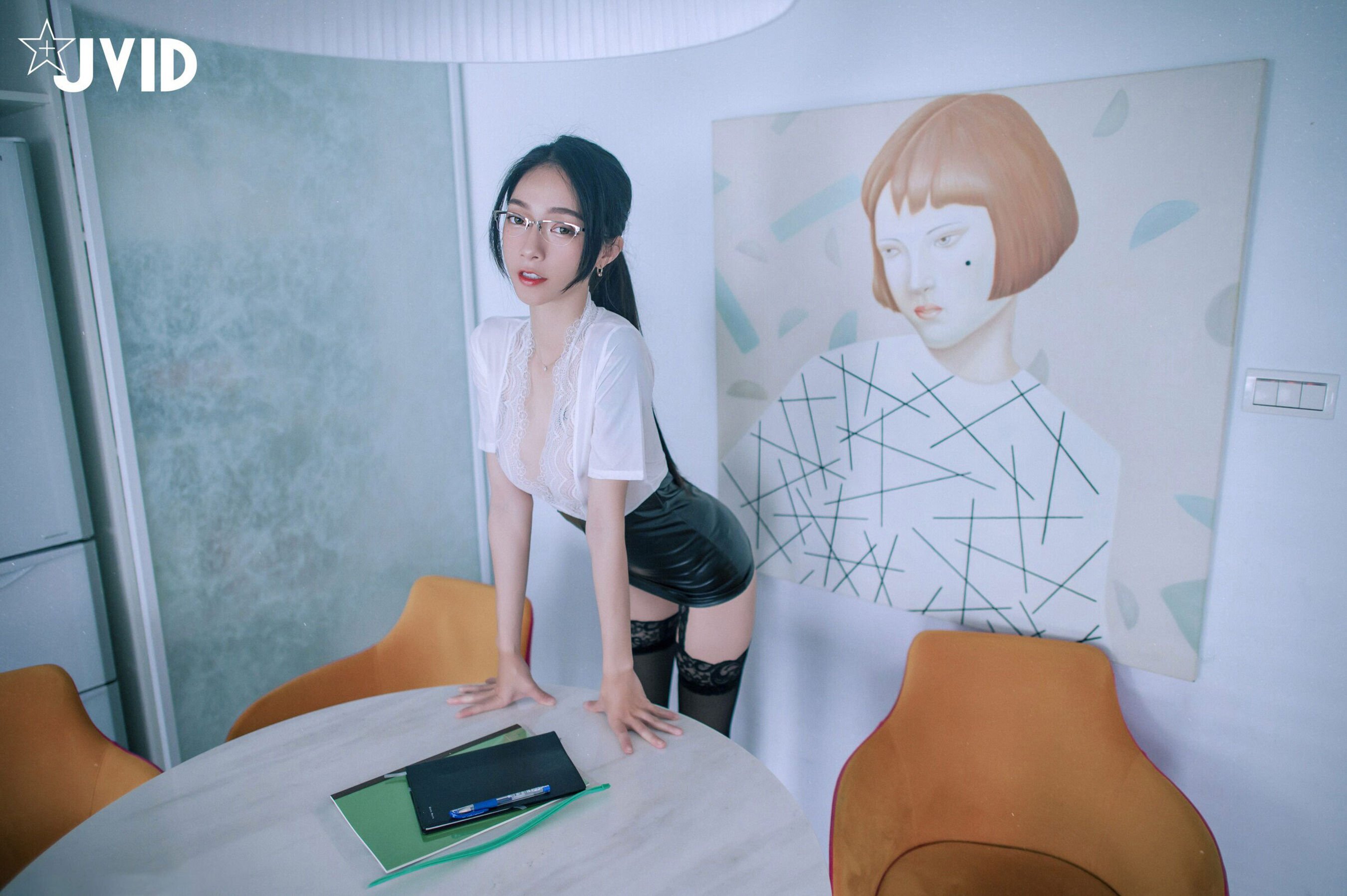 飘飘《保险业务员》 | Page 4