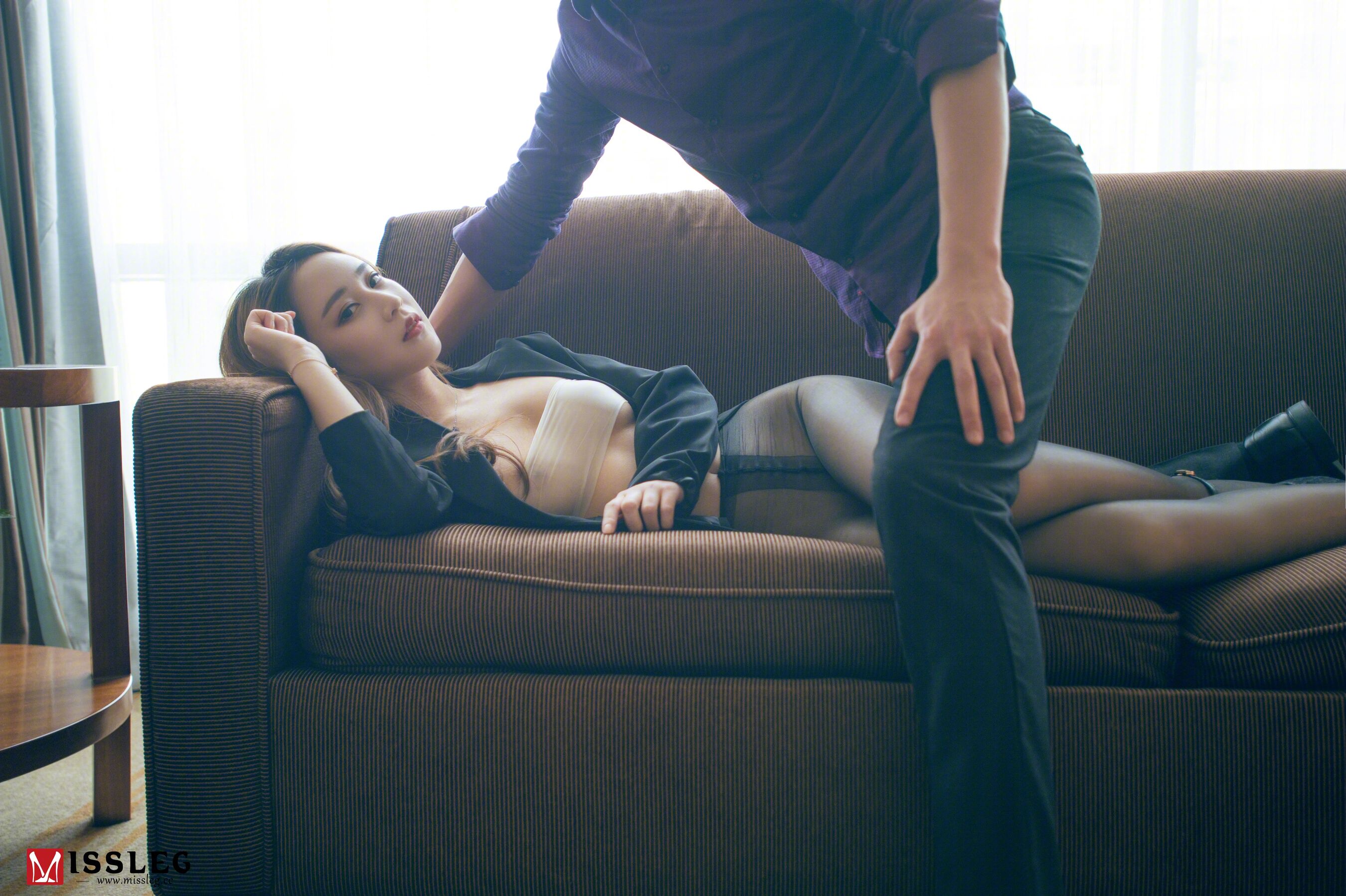 乔依琳《束缚》 | Page 4