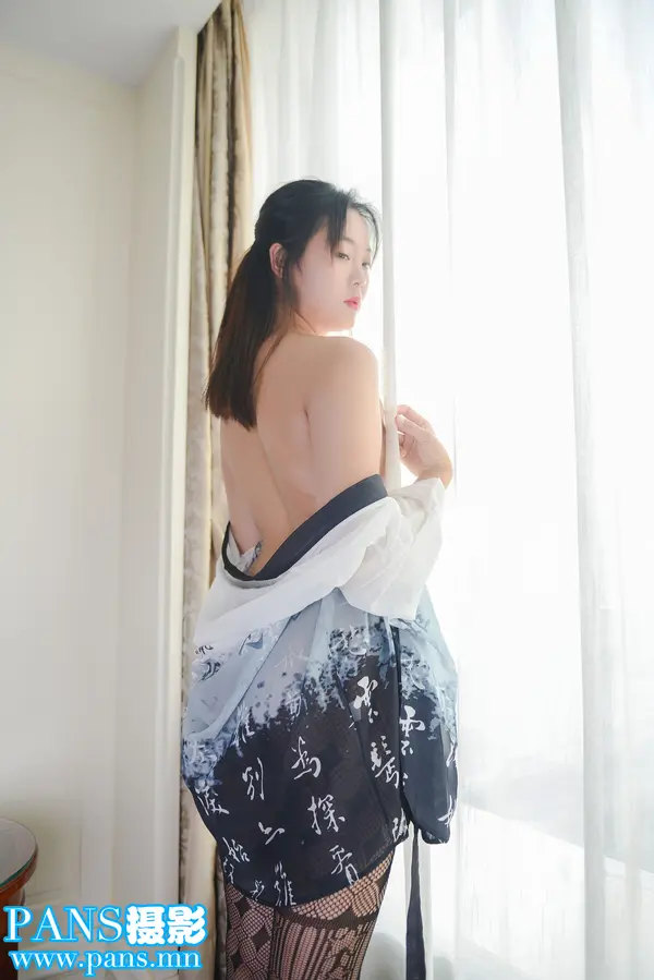 Vol. 720 仙儿 | Page 2