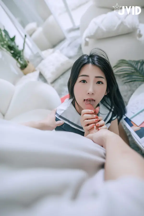 黎茉《巨乳女学生色诱家教老师》 | Page 4