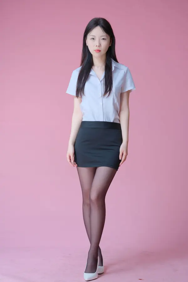 国模肖涵大尺度人体私拍套图 | Page 5