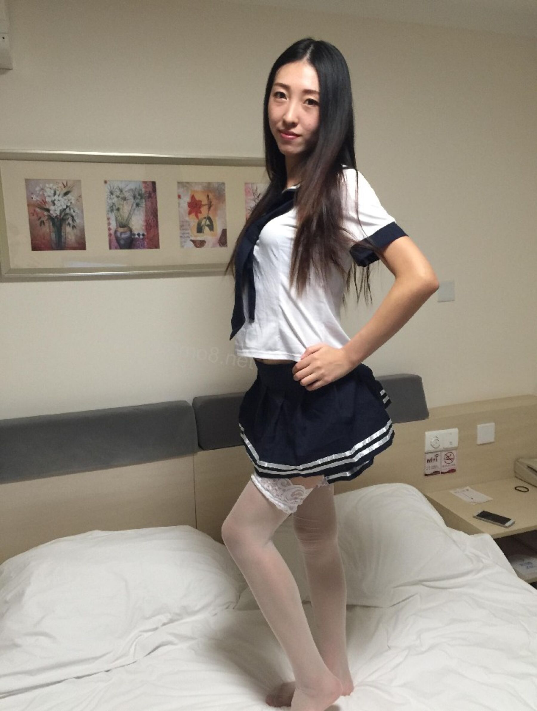 国模倩倩大尺度性爱人体私拍套图 | Page 4