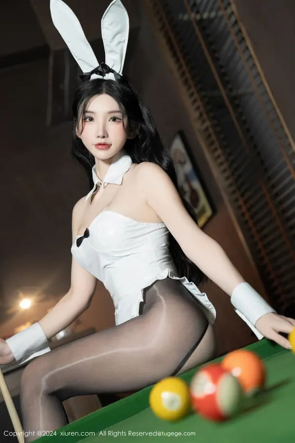Vol. 8318 周於希Sally | Page 3