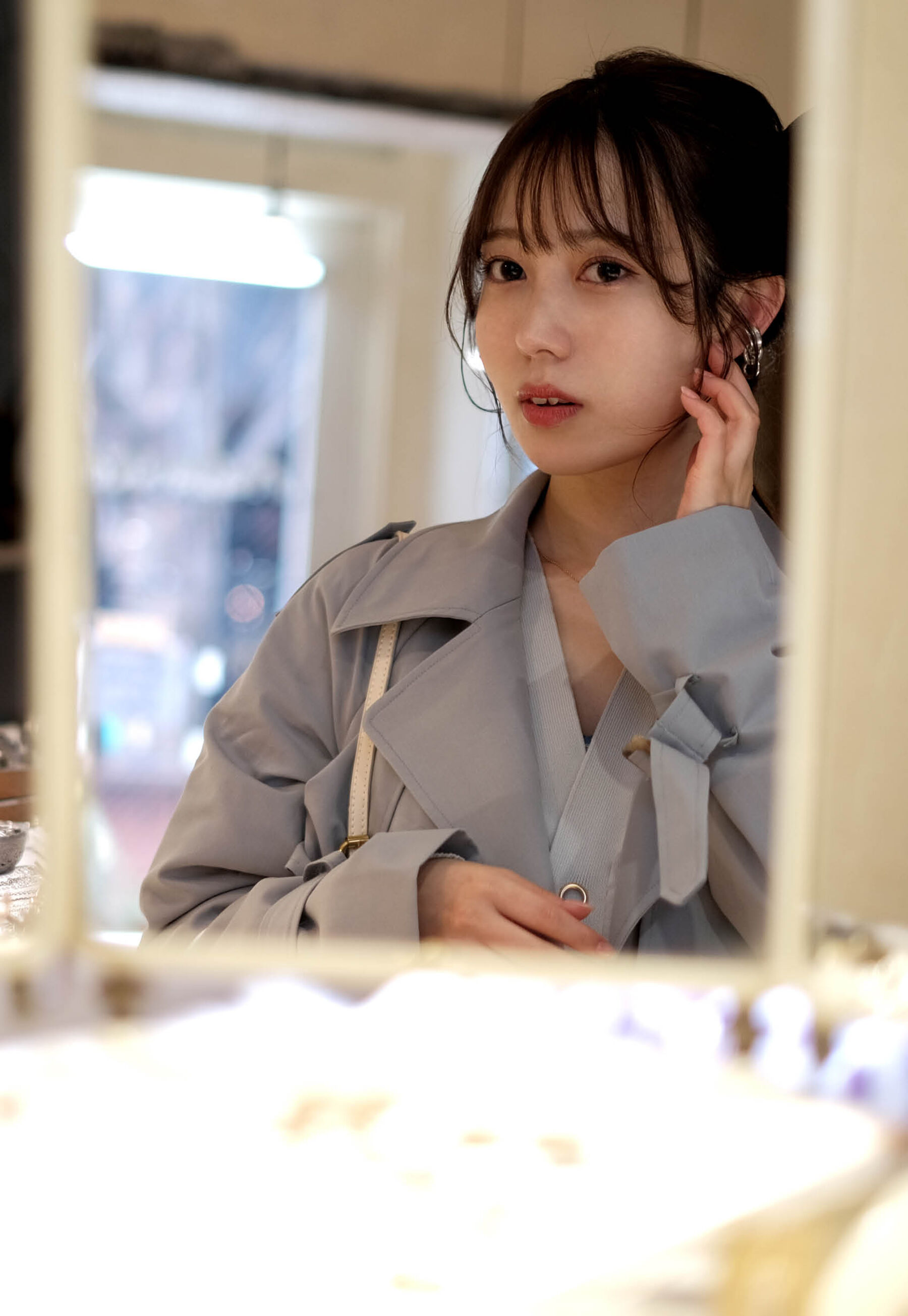 小凑四叶《デビュー1周年记念 moreover》