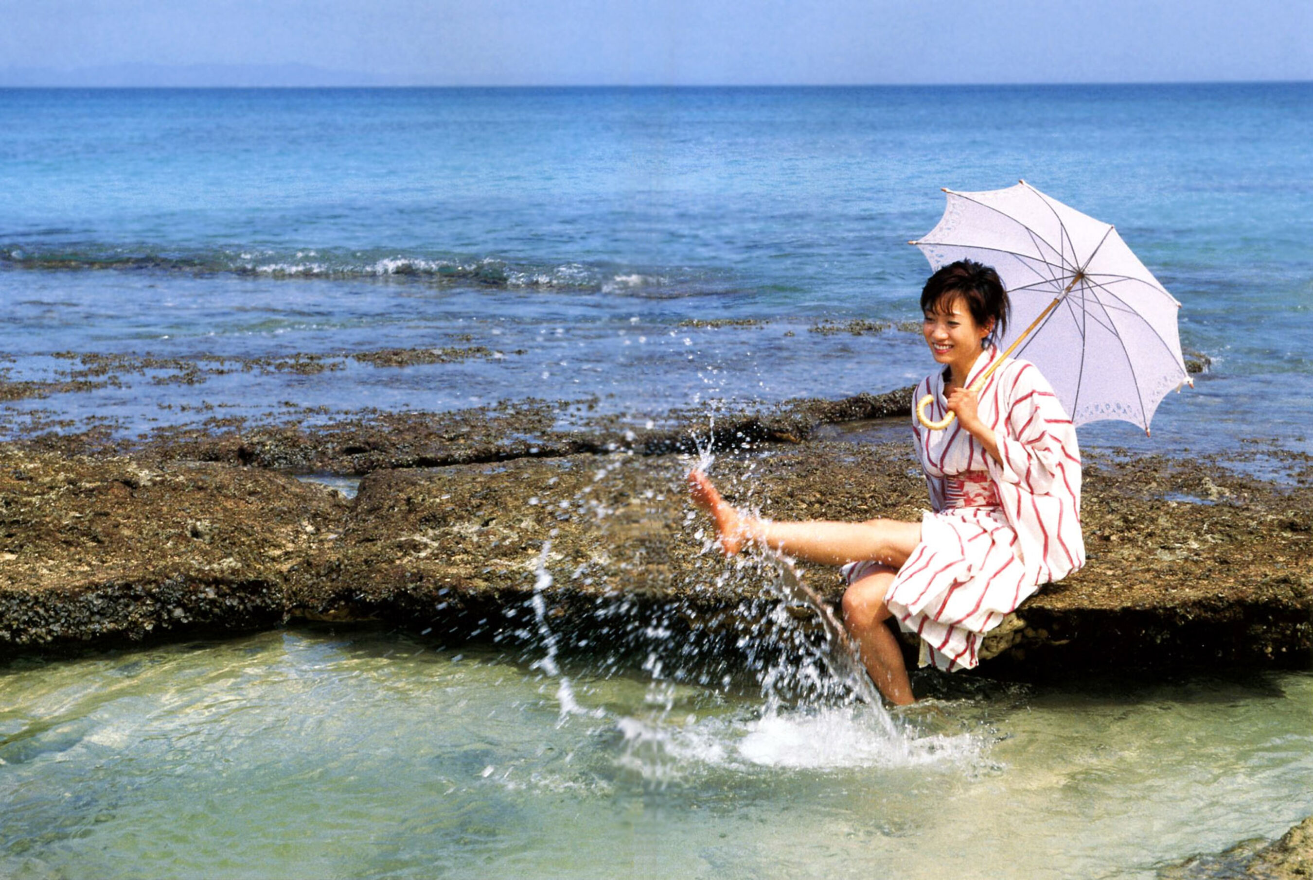 Vol. 2009.12 细川柳树《fumming》 | Page 5