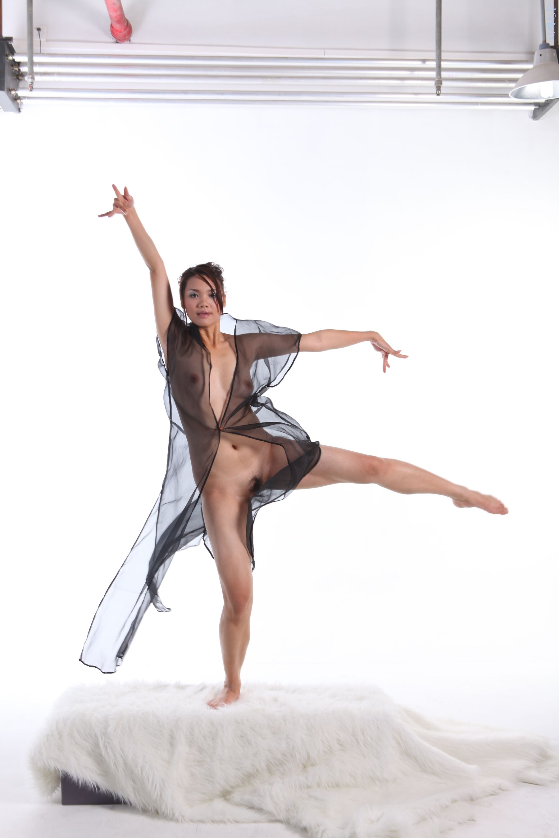 国模清风人体私拍套图 | Page 5