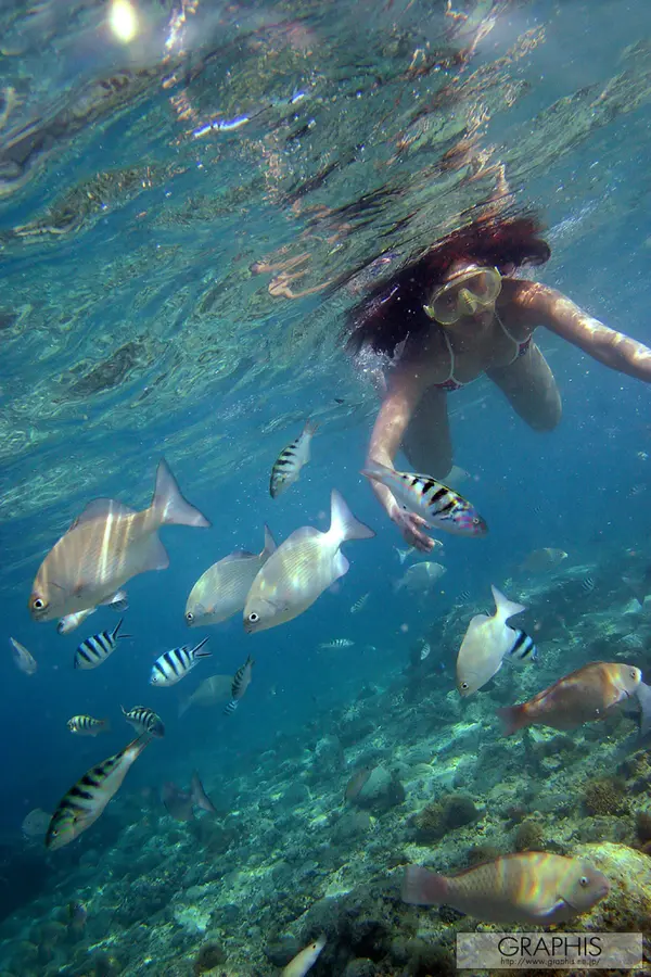 吉崎直绪《HAPPY ISLAND》 | Page 4