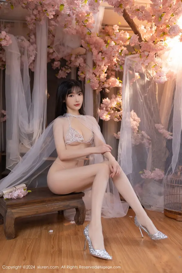 Vol. 8807 陆萱萱 | Page 3