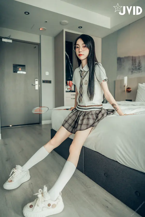 飘飘《裸体瑜伽》 | Page 4