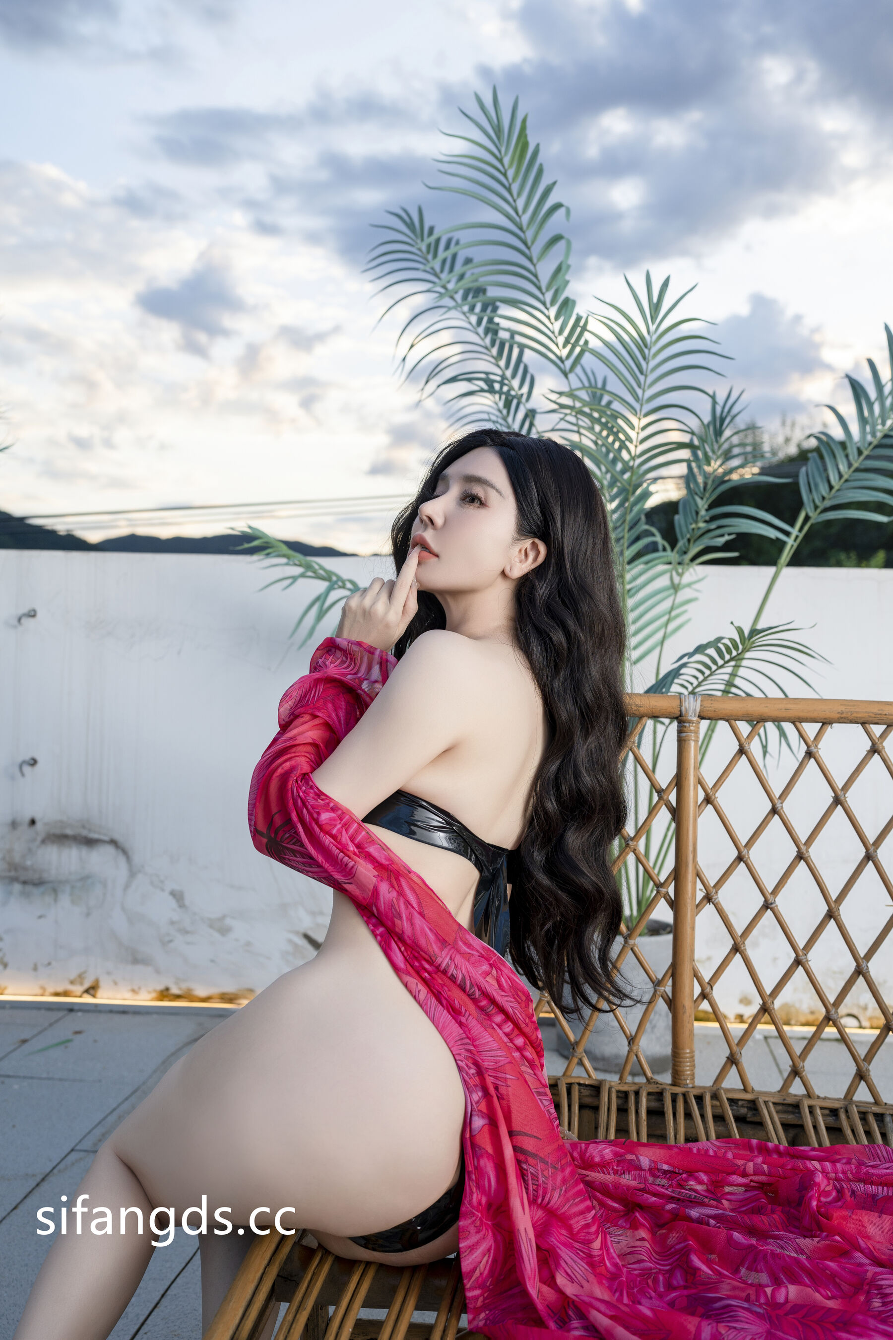 潘娇娇《周末帐篷里小哥哥的人偶玩具》 | Page 2