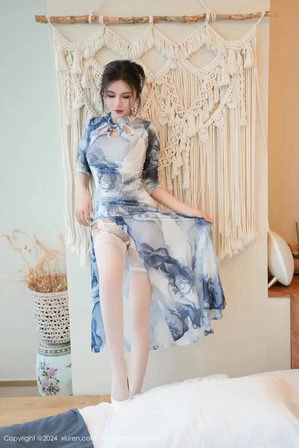 Vol. 8587 Emily尹菲 | Page 4